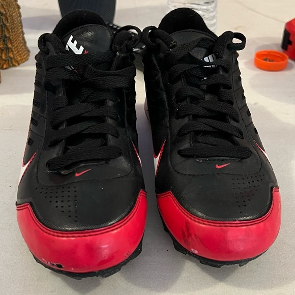 Nike Football Cleats - Picture 4 of 6